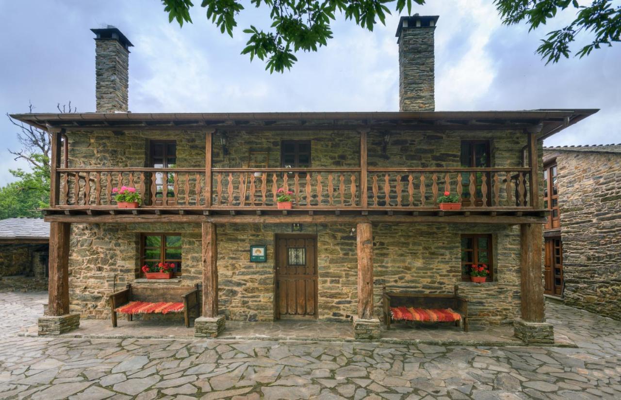 Casa Bouza Guest House Becerrea Ngoại thất bức ảnh