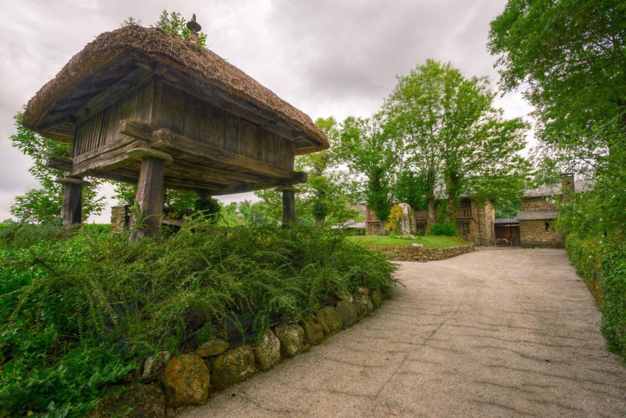 Casa Bouza Guest House Becerrea Ngoại thất bức ảnh